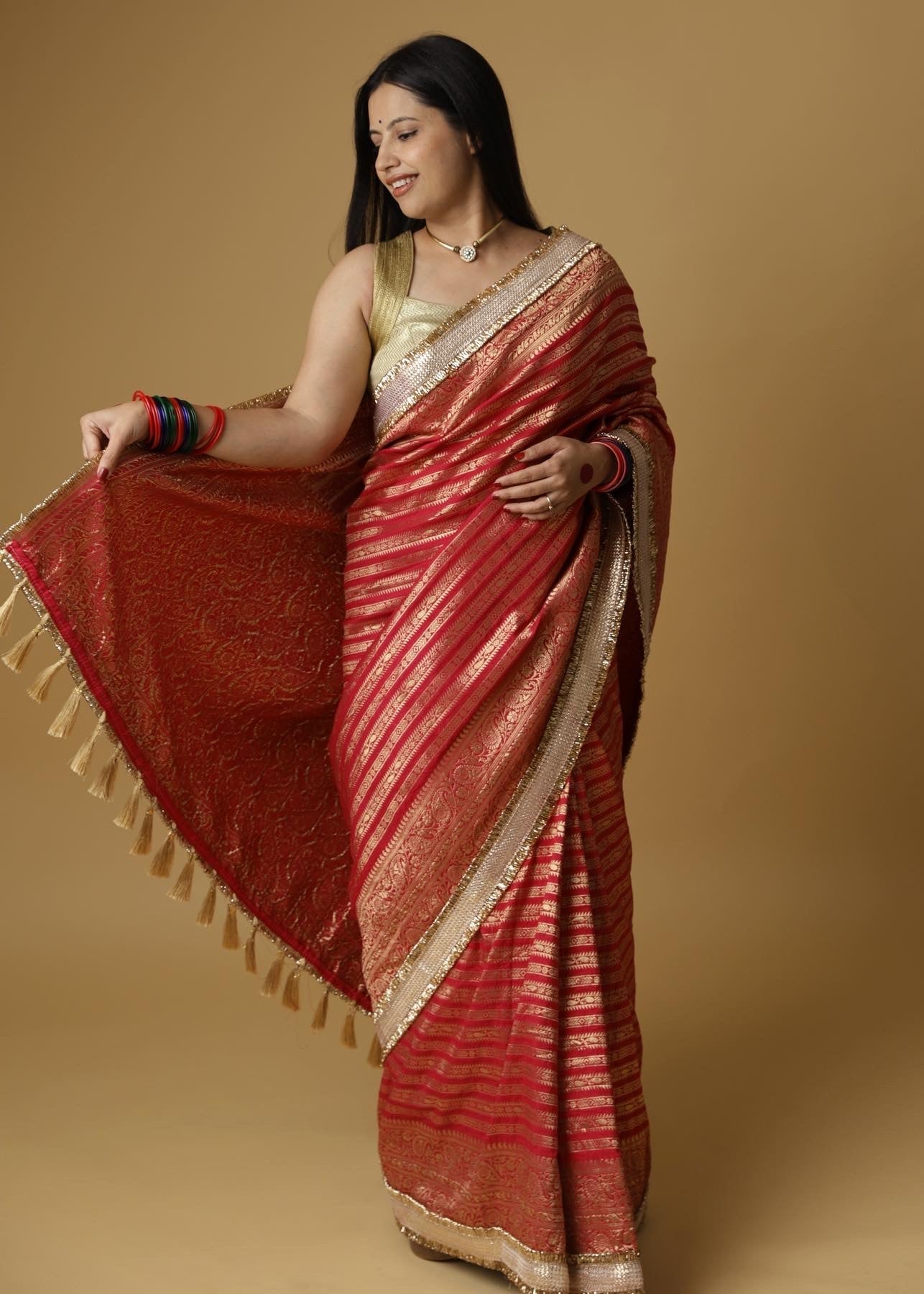 Aayat सिन्दूरी