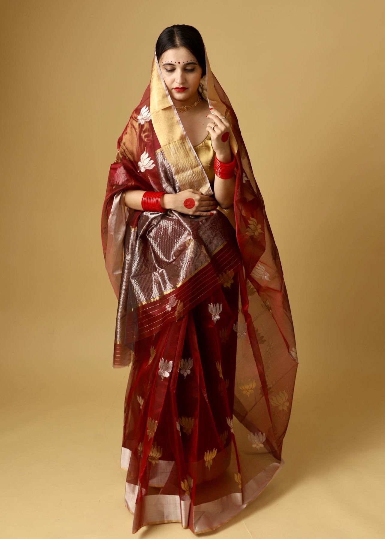 Kamla सिंदूरी लाल