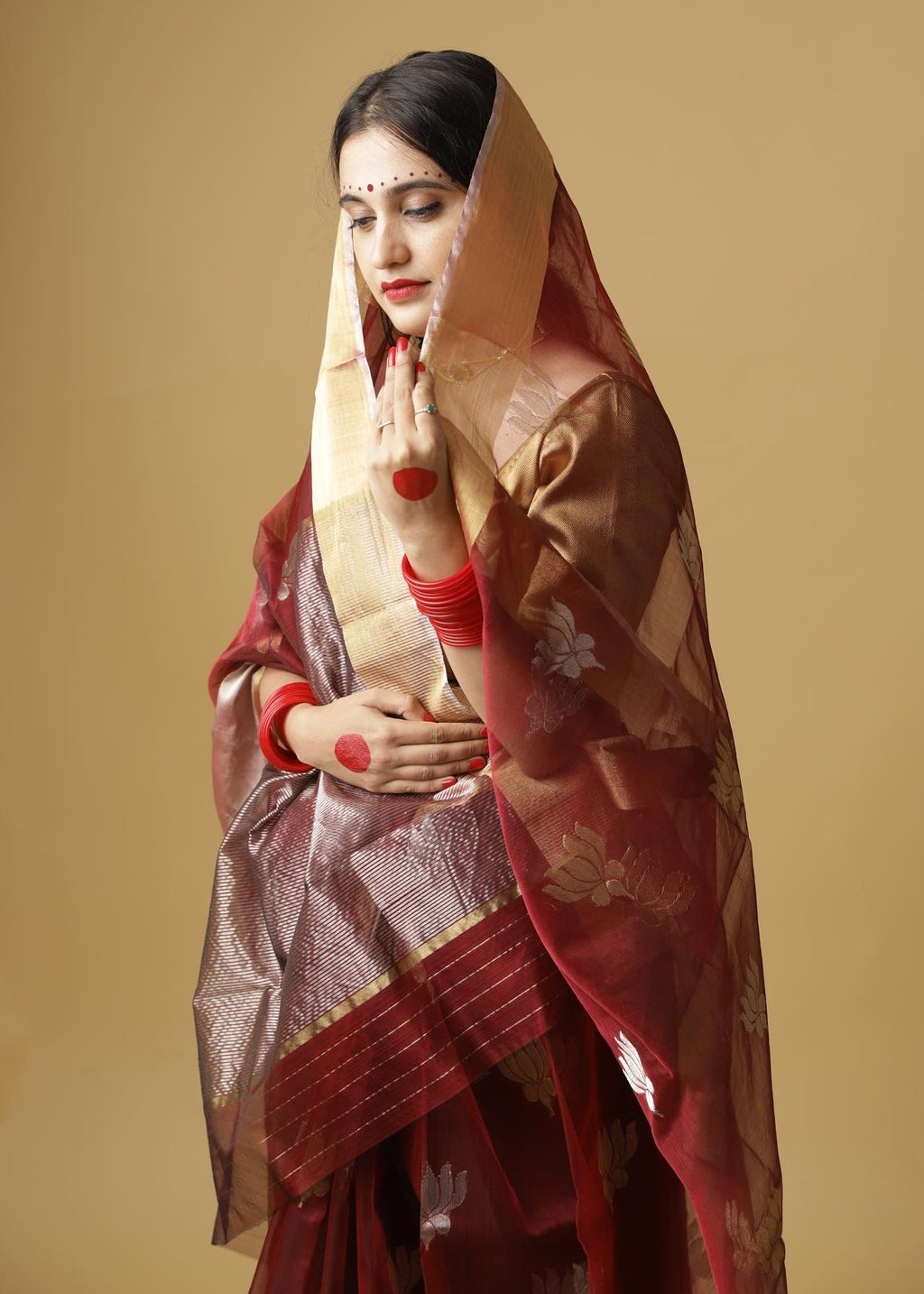 Kamla सिंदूरी लाल