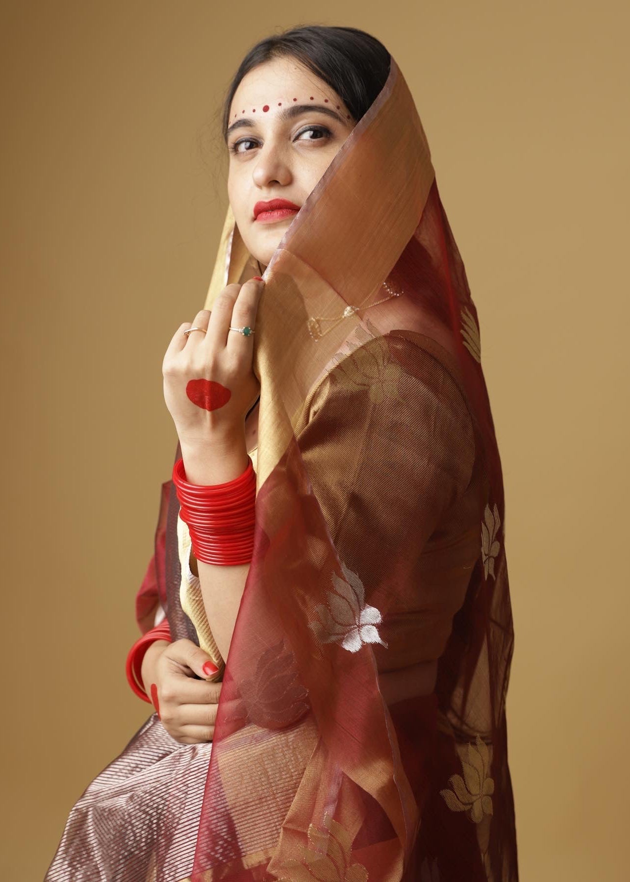 Kamla सिंदूरी लाल