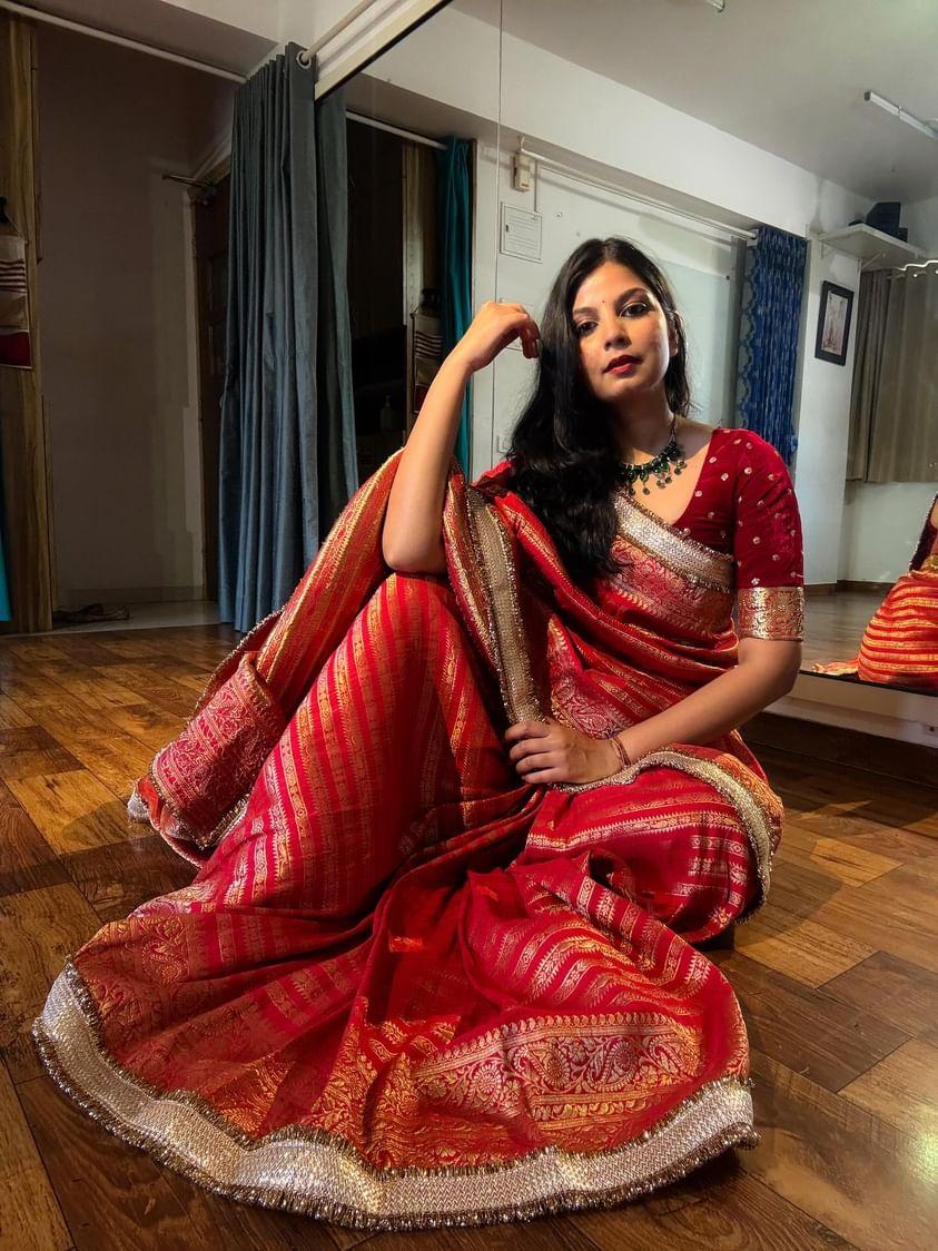 Aayat सिन्दूरी