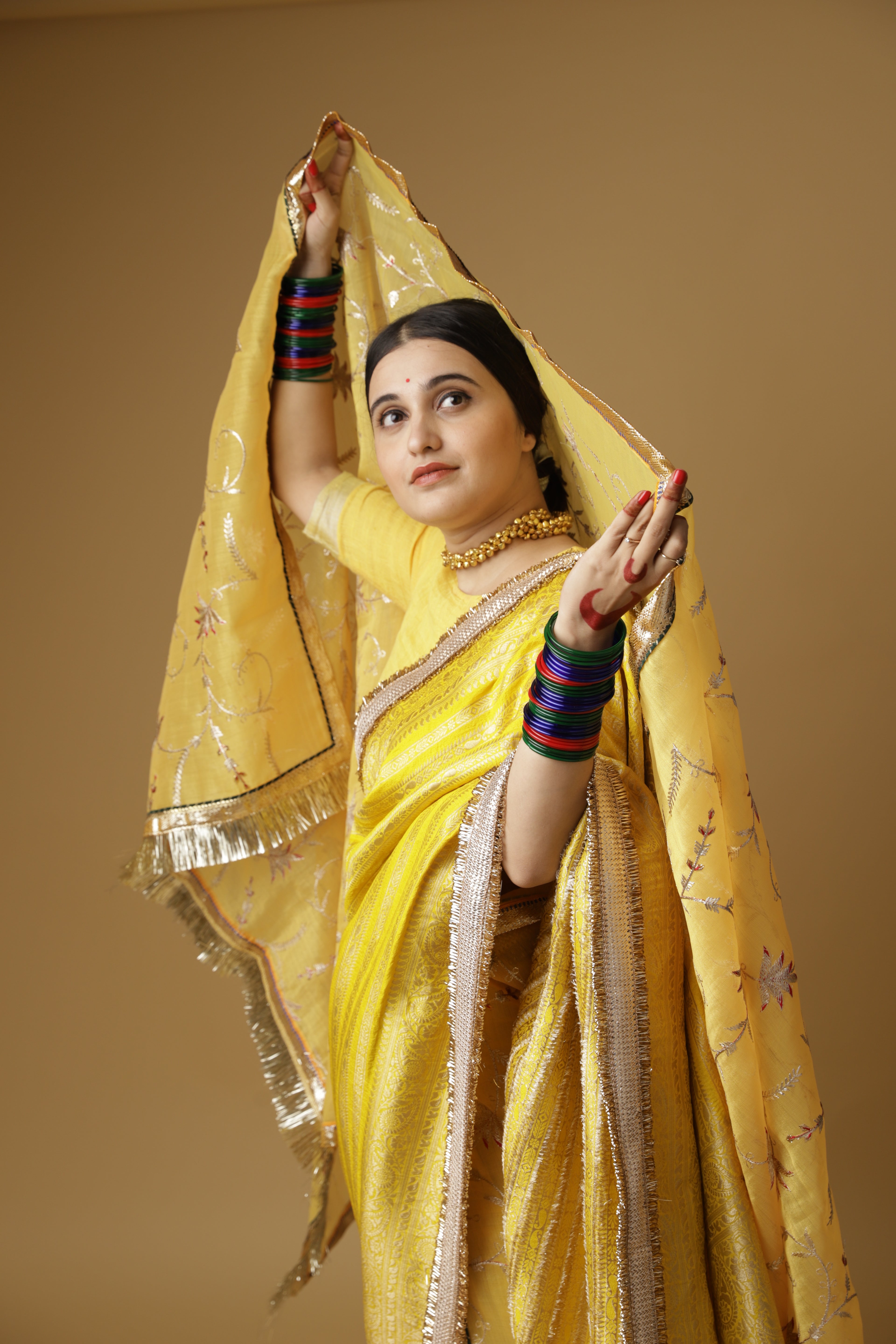Aayat हल्दी