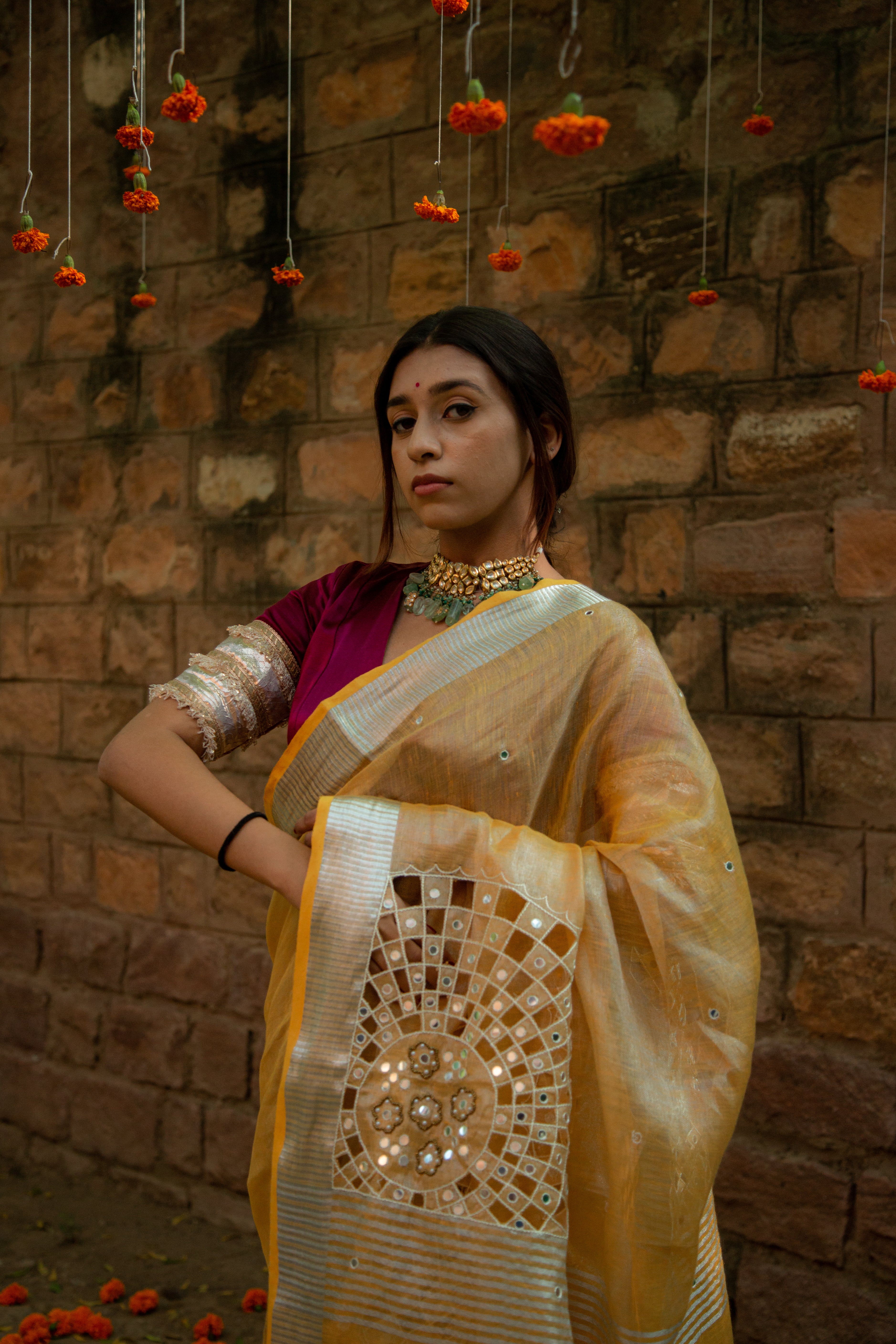Inayat हल्दी