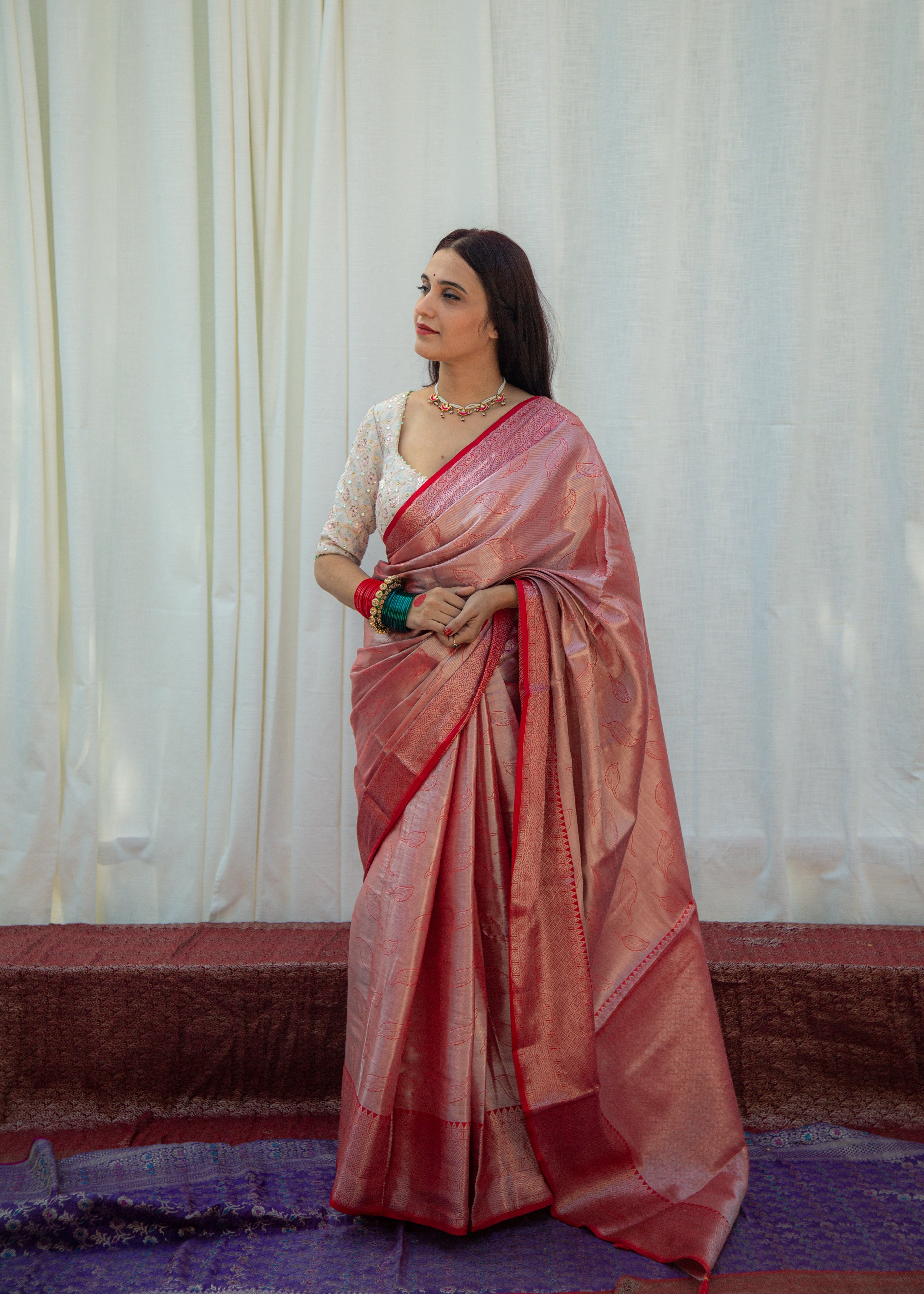 Lavanya सुर्ख