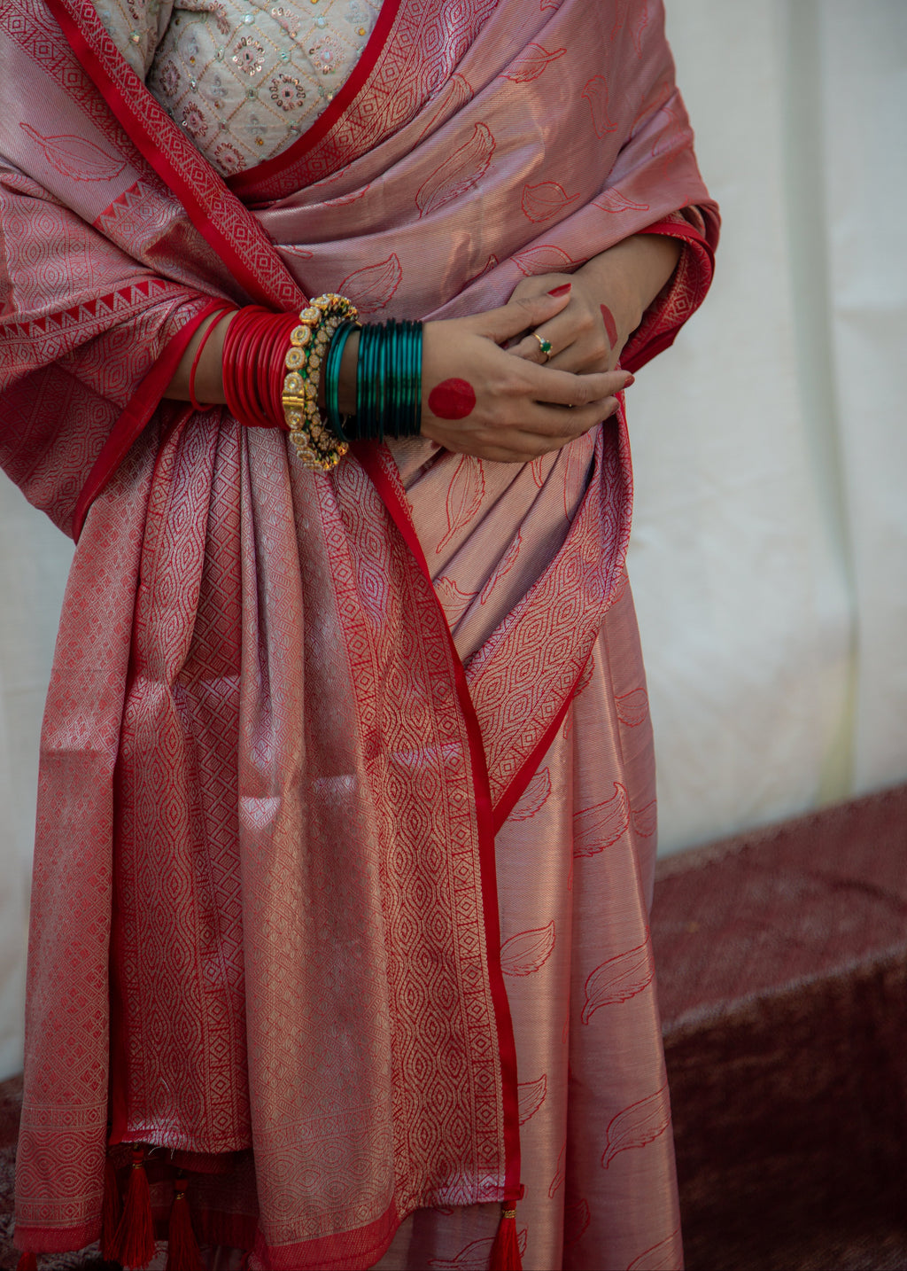 Lavanya सुर्ख