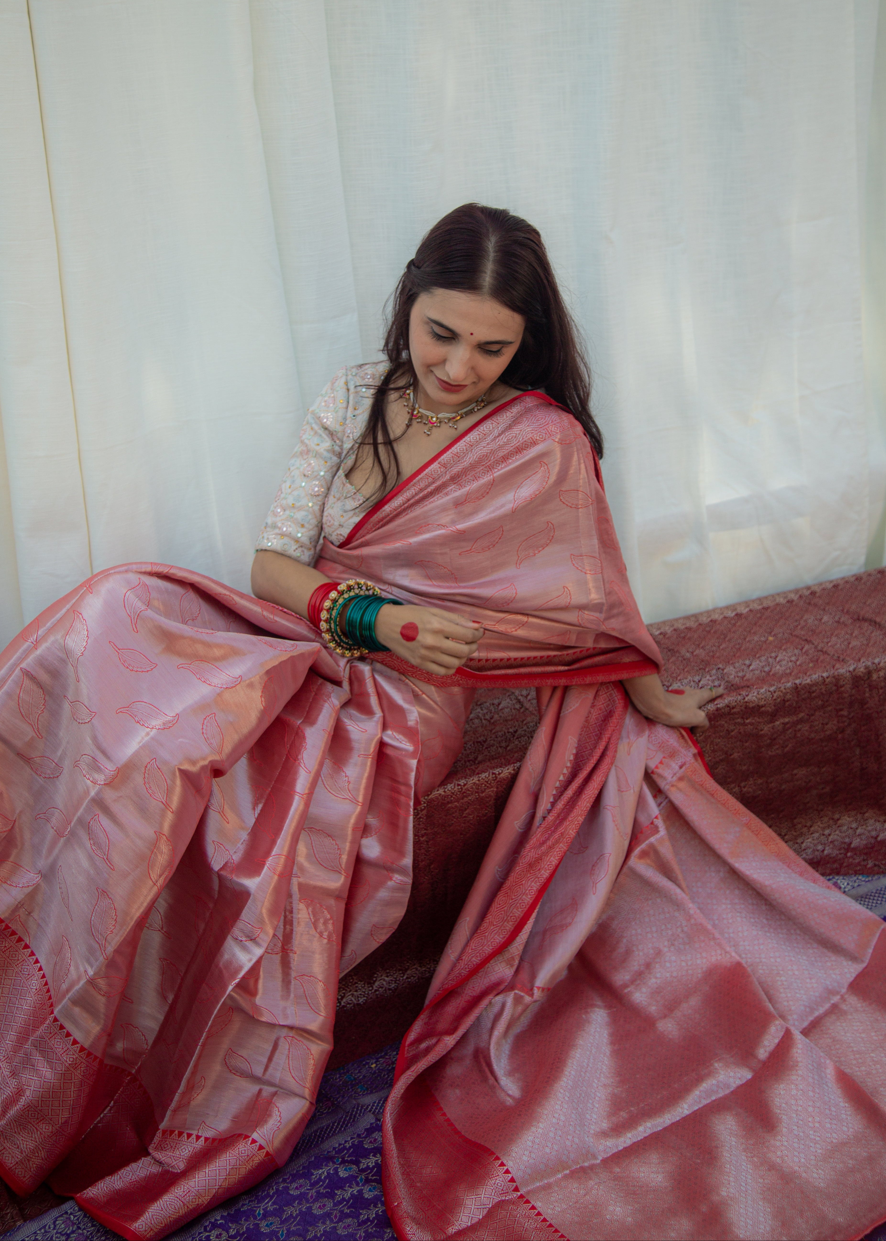 Lavanya सुर्ख